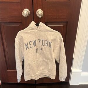 Brandy Melville Light Gray New York Hoodie